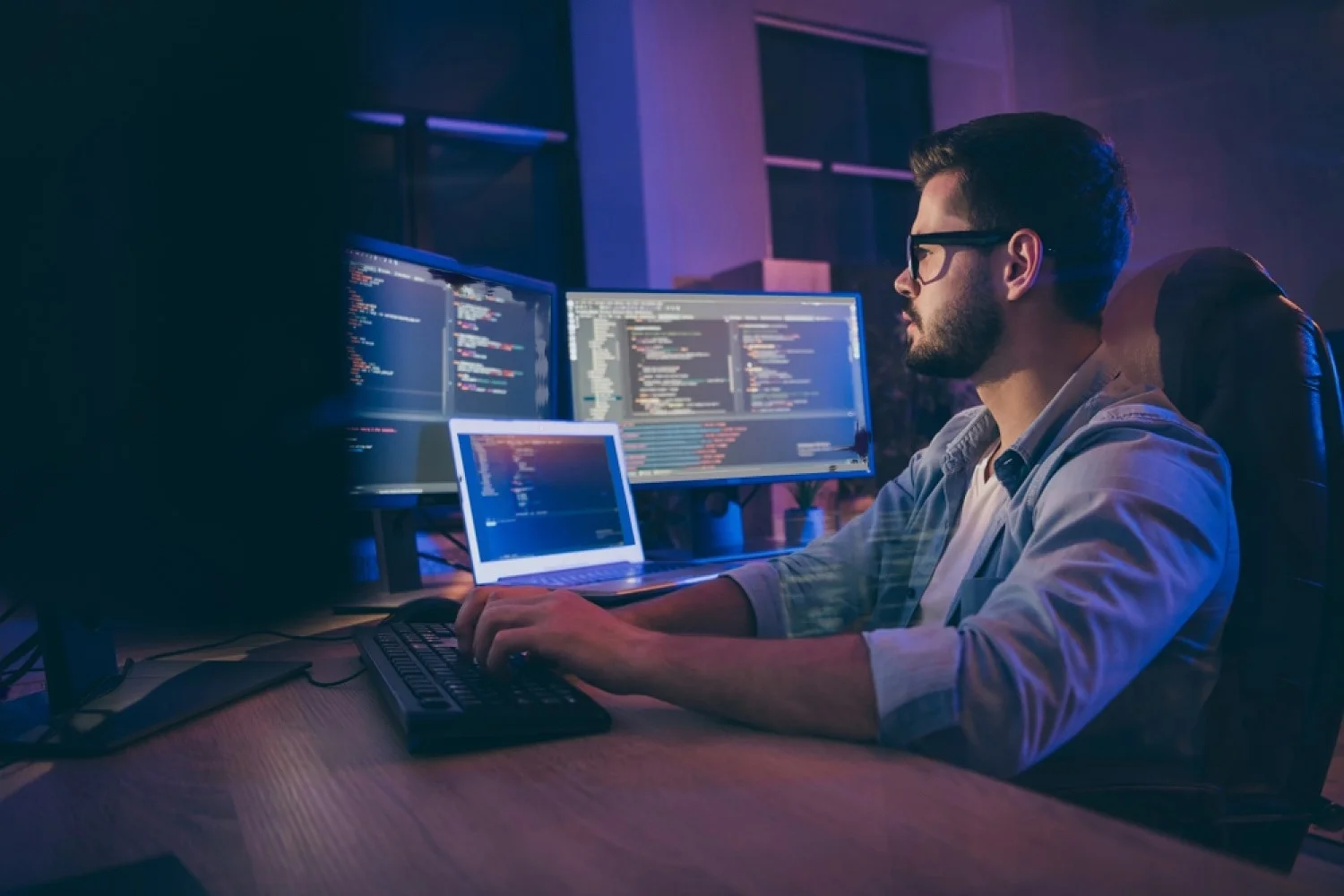 Programador Manipulando Archivos Excel con C#