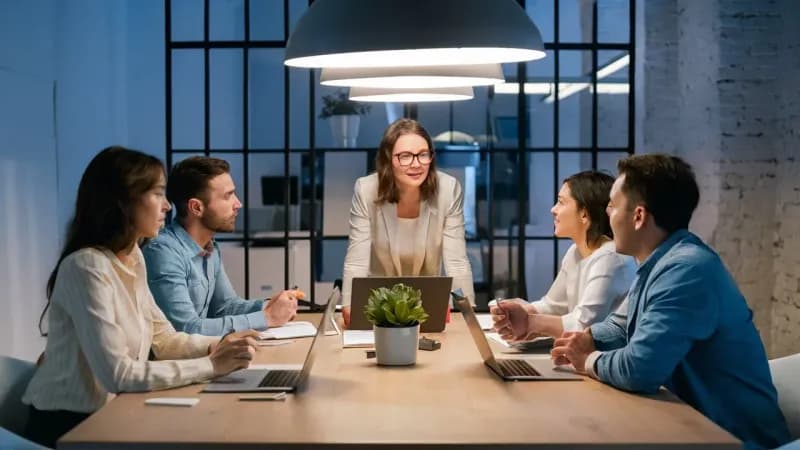 Qué es un Daily Scrum Meeting y Cómo Realizarlo